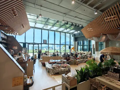 2.0 Cafe & Bar 的評價照片 1